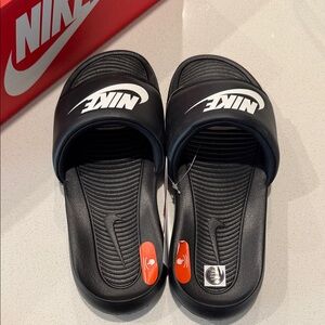 Nike Victori One slide